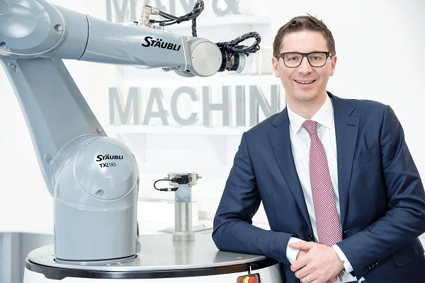 Peter PÜHRINGER, director de Divizie la Stäubli Robotics