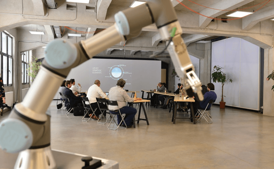 Universal Robots, conferinta