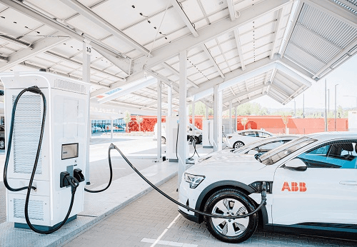 ABB E-mobility, peste un milion de încărcătoare pentru vehicule electrice