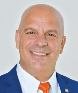 Joe Gemma, preşedintele Federaţiei Internationale de Robotică